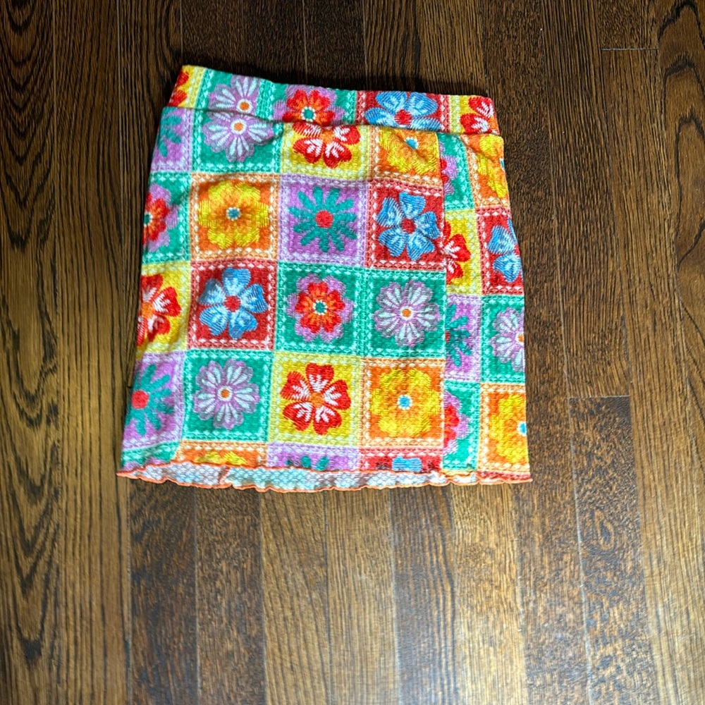 floral skirt!